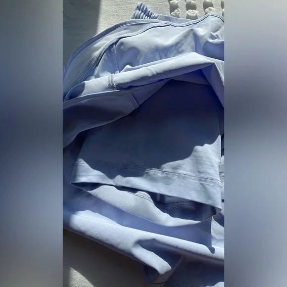 Lululemon Athletic Hotty Skirt • Size 4 - Picture 7 of 7